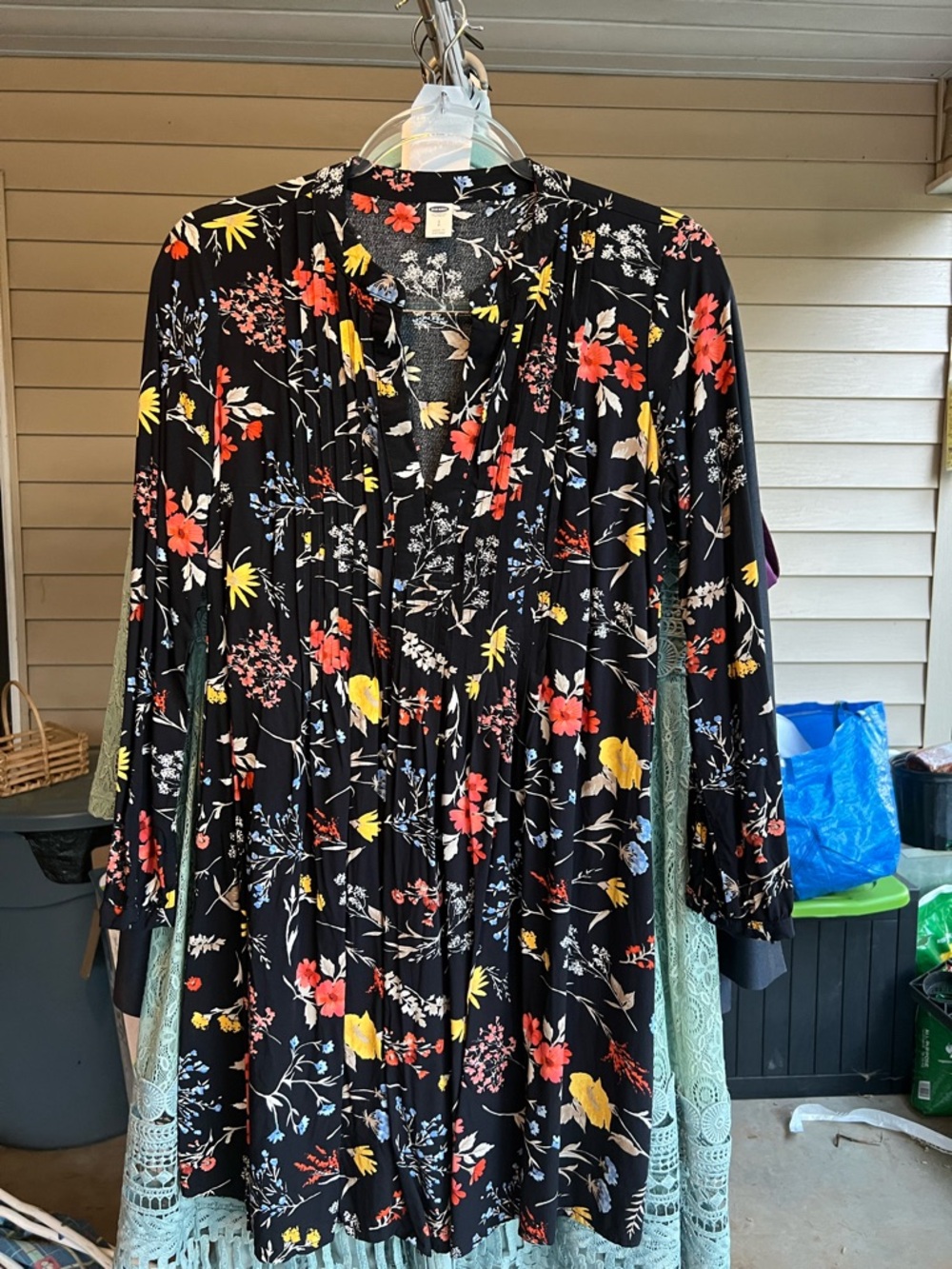 Old Navy Black Floral Long Sleeve V-Neck Dress